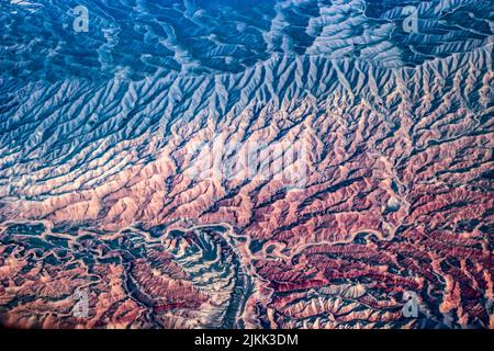 An Overlooking shot of the Tianshan Mountains in Xinjiang from the air. Banque D'Images