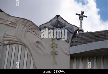 Reök Palace est une structure d'art nouveau verte et lilas, construite en 1907, qui ressemble à une décoration au fond d'un aquarium.Szeged Banque D'Images