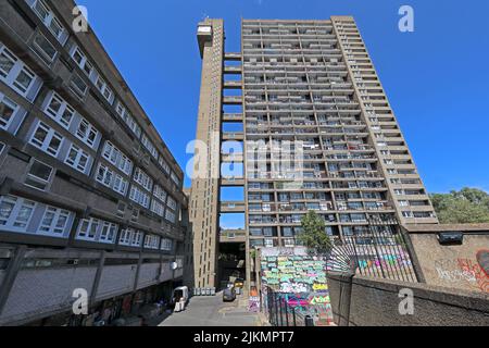 Trellick Tower Cheltenham Estate à Kensal Green, Londres - construit en 1972, Banque D'Images