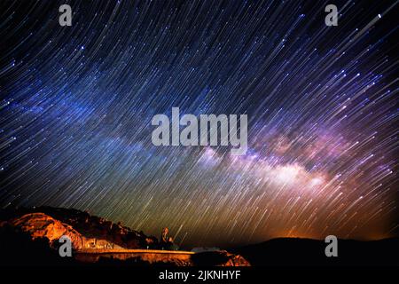 500px photo ID: 71292003 - essai de l'étoile de la voie lactée compilé de 143 images d'un temps-lapse tourné pendant la voie laiteuse se lever au-dessus de l'est de Tucson. La photo était Banque D'Images