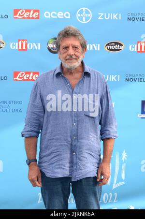 27 juillet 2022, GIFFONI VALLE PIANA, Italie: Andrea Purgatori au Festival du film de Giffoni 2022 à Giffoni Valle Piana. (Credit image: © Giovanni Lemba/Pacific Press via ZUMA Press Wire) Banque D'Images