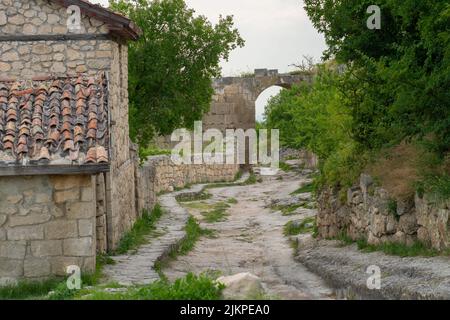 Ancienne route bakhchisaray chufut ville grotte crimée rue médiévale monument, concept historique bâtiment pour historique pour la russie kale, mur bakhchisarai Banque D'Images