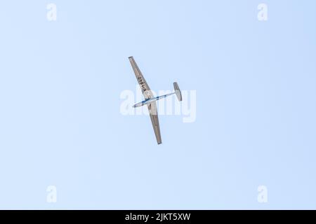 Journées de l'OTAN, Ostrava, République tchèque. 22 septembre 2019: Aérobatique deux places tout-métal Let L-13AC Jet Powered Blanik planeur pour l'utilisation double aérobatique Banque D'Images