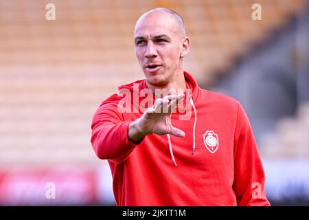 Michael Frey d'Anvers photographié lors d'une visite sur le terrain de football par l'équipe belge de football Royal Antwerp FC RAFC à Lillestrom, Norvège, le mercredi 03 août 2022, à l'aéroport de Liège. Demain, Anvers joue la première étape du troisième tour de qualification de la Ligue des conférences de l'UEFA contre l'équipe norvégienne Lillestrom SK. BELGA PHOTO LAURIE DIEFFEMBACQ Banque D'Images