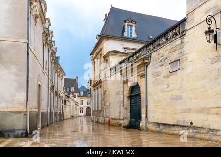 Dijon, belle ville de Bourgogne, vieux bâtiments dans le centre Banque D'Images