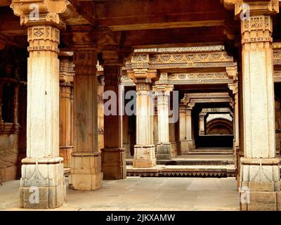L'historique Adalaj Stepwell en Inde Banque D'Images