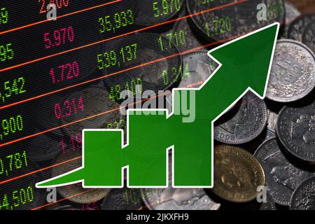 Graphique de l'économie : flèche montante, pièces de franc suisse et indicateurs du marché boursier Banque D'Images