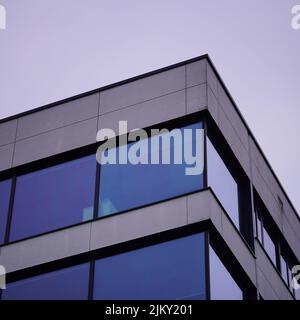 A closeup of a modern office building in the Business Garden in the Kolorowa street in Poznan, Poland Banque D'Images