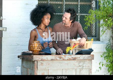 YAYA DACOSTA, Mark Ruffalo, LES ENFANTS SONT TOUT DROIT, 2010 Banque D'Images