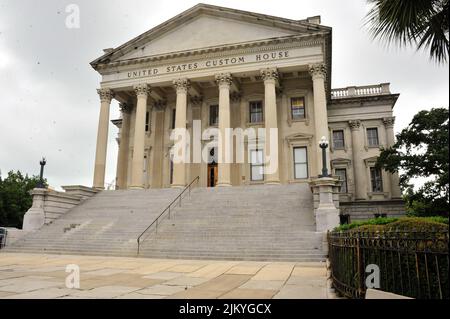 A beautiful shot of the United States Custom House against cloudy sky during daytime in Charleston, South Carolina, United States Stock Photo