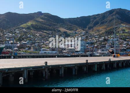 Un regard sur la vie en Nouvelle-Zélande : quai de Lyttelton Port, près de Christchurch. Un cadre magnifique et historique. Banque D'Images