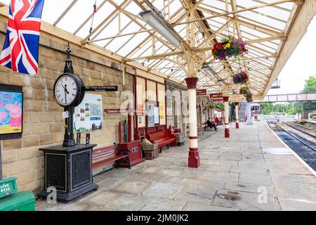 Ramsbottom gare dans Lancashire, traditionnelle et ancienne station qui est classé au patrimoine, Lancashire, Angleterre, Royaume-Uni été 2022 Banque D'Images