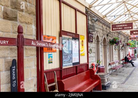 Ramsbottom gare dans Lancashire, traditionnelle et ancienne station qui est classé au patrimoine, Lancashire, Angleterre, Royaume-Uni été 2022 Banque D'Images