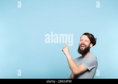 rire homme point de publicité barbu hipster Banque D'Images