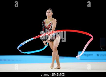 Louise Christie en Écosse pendant la gymnastique rythmique, la finale de l'équipe et la qualification individuelle - sous-division 1 à l'Arena Birmingham le septième jour des Jeux du Commonwealth 2022 à Birmingham. Date de la photo: Jeudi 4 août 2022. Banque D'Images