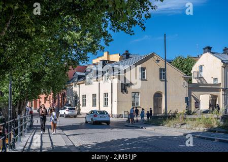 Rue résidentielle Dalsgatan et quartier historique de Knappingsborg en été. Norrkoping est une ville industrielle historique de Suède. Banque D'Images