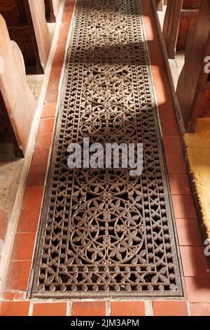 Intérieur de St Crewenna (ÉGLISE DE SAINT CREWEN), Crowan, Cornouailles Banque D'Images