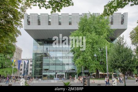 aachen août 2022: le SuperC est le centre de service de la RWTH Aachen, qui est situé directement à côté du bâtiment principal et combine une gamme de Banque D'Images