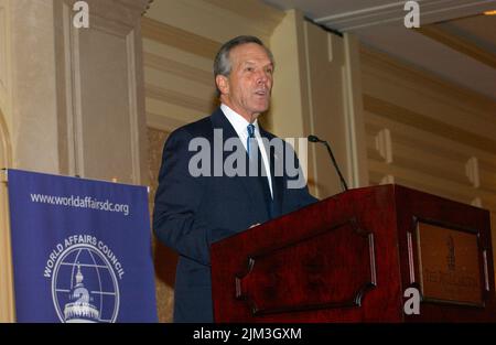 Bureau du secrétaire - SECRÉTAIRE DONALD EVANS PRÉSENTATION DU CONSEIL DES AFFAIRES MONDIALES Banque D'Images