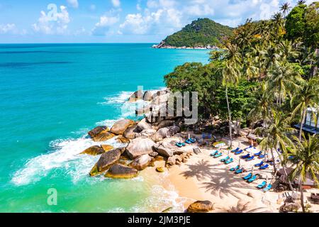 Vue aérienne de la plage de Thong Nai Pan à Koh Phangan, Thaïlande Banque D'Images