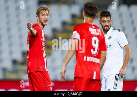 BELGRADE, SERBIE - AOÛT 4 : Michel Vlap du FC Twente, Ricky van Wolfswinkel (c) du FC Twente lors du troisième tour de qualification de la Ligue de conférences Europa de l'UEFA entre le FK Cukaricki et le FC Twente au Stadion FK Partizan on 4 août 2022 à Belgrade, Serbie (photo de Nicola Krstic/Orange Pictures) Banque D'Images