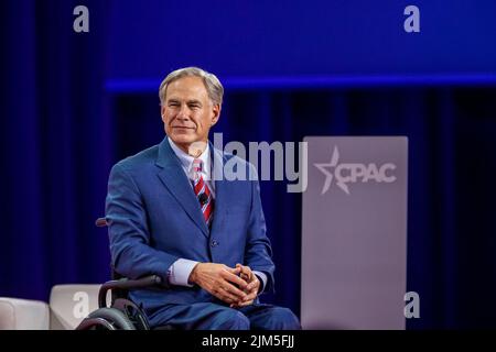 Dallas, Texas, États-Unis. 4th août 2022. Greg ABBOTT, gouverneur républicain du Texas, prend la parole à la conférence du CPAC Texas 2022. (Image de crédit : © Chris Rusanowsky/ZUMA Press Wire) Banque D'Images