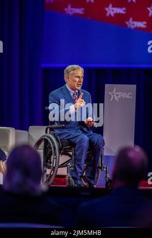 Dallas, Texas, États-Unis. 4th août 2022. Greg ABBOTT, gouverneur républicain du Texas, prend la parole à la conférence du CPAC Texas 2022. (Image de crédit : © Chris Rusanowsky/ZUMA Press Wire) Banque D'Images