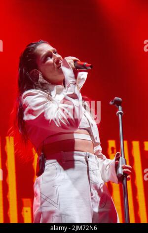 3 août 2022, Bassano del Grappa, Italie: ELISA - Retour au futur circuit en direct - Bassano del Grappa. La chanteuse italienne Elisa se produit à Bassano del Grappa, avec sa tournée « Retour au futur », dédiée à la protection de l'environnement. (Credit image: © Mimmo Lamacchia/Pacific Press via ZUMA Press Wire) Banque D'Images