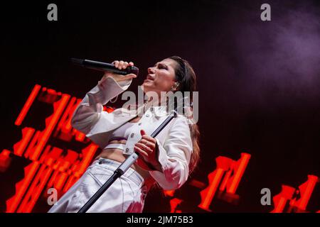 3 août 2022, Bassano del Grappa, Italie: ELISA - Retour au futur circuit en direct - Bassano del Grappa. La chanteuse italienne Elisa se produit à Bassano del Grappa, avec sa tournée « Retour au futur », dédiée à la protection de l'environnement. (Credit image: © Mimmo Lamacchia/Pacific Press via ZUMA Press Wire) Banque D'Images