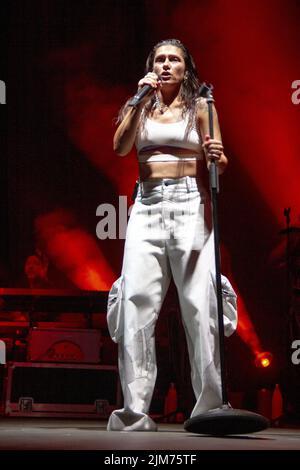 3 août 2022, Bassano del Grappa, Italie: ELISA - Retour au futur circuit en direct - Bassano del Grappa. La chanteuse italienne Elisa se produit à Bassano del Grappa, avec sa tournée « Retour au futur », dédiée à la protection de l'environnement. (Credit image: © Mimmo Lamacchia/Pacific Press via ZUMA Press Wire) Banque D'Images