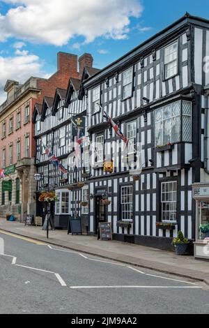 Bâtiments à colombages Tudor à High Street, Ledbury, Herefordshire, Angleterre Banque D'Images