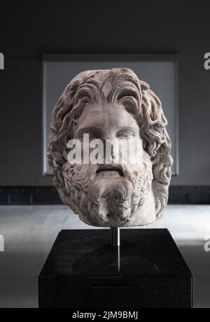 Marble Head Sculpture of Greek God Zeus, 3rd-2nd Century BC de Troy. Banque D'Images