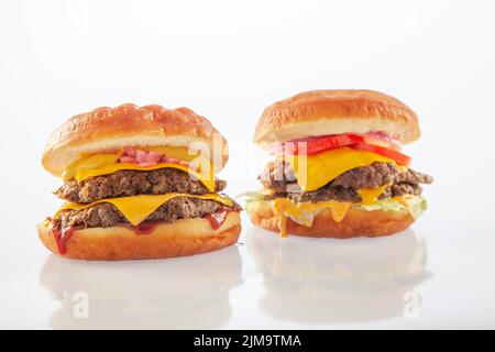 Deux hamburgers de beignets de Brioche font l'affaire du repas Banque D'Images