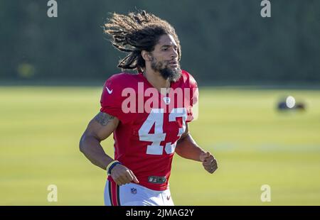 Tampa, États-Unis. 05th août 2022. Le cornerback des Buccaneers de la baie de Tampa, Ross Cockrell se perd pendant l'entraînement au centre d'entraînement de l'équipe à Tampa, en Floride, vendredi, à 5 août 2022. Photo de Steve Nesius/UPI crédit: UPI/Alamy Live News Banque D'Images