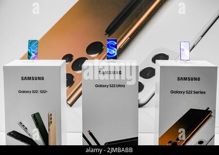 Les smartphones Samsung exposés au Cap, en Afrique du Sud Banque D'Images