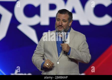 Dallas, Texas, États-Unis. 5th août 2022. (NOUVEAU) Ted Cruz prononce une allocution lors de la Conférence d'action politique conservatrice 2022 à Dallas, Texas. 5 août 2022, Dallas, Texas, États-Unis. Ted Cruz fait des remarques lors de la Conférence d'action politique conservatrice (CPAC), qui s'est tenue vendredi (5) dans l'État du Texas, aux États-Unis. Ted Cruz est un homme politique et un avocat américain qui est le sénateur junior des États-Unis pour le Texas depuis 2013. Membre du Parti républicain, Cruz a été solliciteur général du Texas de 2003 à 2008. La conférence est diffusée en direct sur le site Web du CPAC et en ligne sur Fox N. Banque D'Images