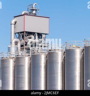 Usine de produits chimiques, des conteneurs Banque D'Images