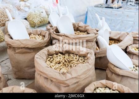 Le taralli est un snack italien traditionnel typique des Pouilles Banque D'Images