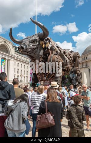 The Raging Bull - le taureau mécanique 10ft utilisé lors des Jeux du Commonwealth de Birmingham 2022, Birmingham, Royaume-Uni Banque D'Images