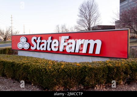 Bloomington, Illinois, États-Unis - 26 mars 2022 : siège social de State Farm à Bloomington, Illinois, États-Unis. Banque D'Images