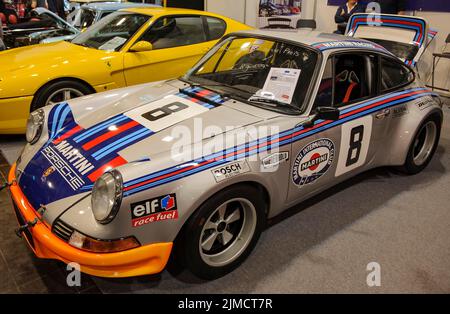 Voiture classique historique voiture classique Porsche 911 RSR 3 0 avec Martini Racing Design, salon Techno Classica, Essen, Rhénanie-du-Nord-Westphalie, Allemagne Banque D'Images