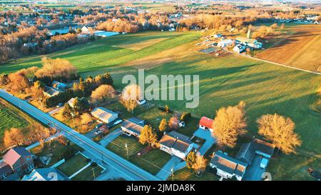 Vue aérienne de la campagne de Pennsylvanie en début de matinée Banque D'Images