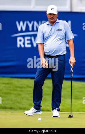 5 août 2022: Jason Dufner manque ce putt par sur dix-huit pendant le championnat 2022 Wyndham au Sedgefield Country Club à Greensboro, NC. Scott Kinser/CSM Banque D'Images