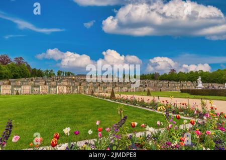 Berlin, Allemagne - 10 mai 2017 : jardin fleuri au palais de Sanssouci, Potsdam, Allemagne Banque D'Images