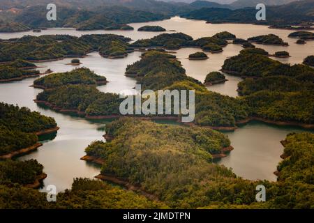 Vue incroyable sur le lac Ta Dung. Paysage Banque D'Images