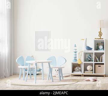 Cadre à affiche vierge dans la chambre lumineuse des enfants avec table pour enfants et étagères près de la fenêtre, meubles pour enfants, 3D meubles de rendu Banque D'Images