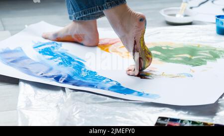 peinture art école pieds coloré art abstrait Banque D'Images