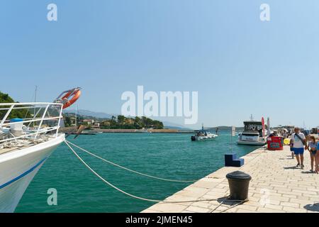 Dans le port de la ville de Rab sur l'île du même nom sur la mer Adriatique en Croatie Banque D'Images