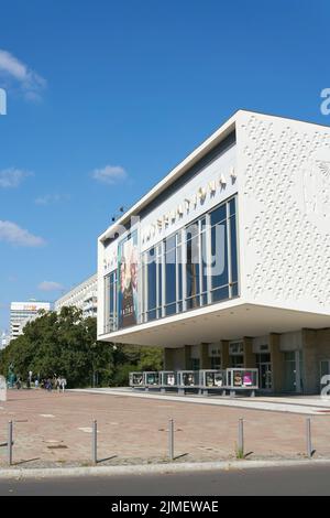 The Cinema International dans la Karl-Marx-Allee à Berlin Mitte Banque D'Images