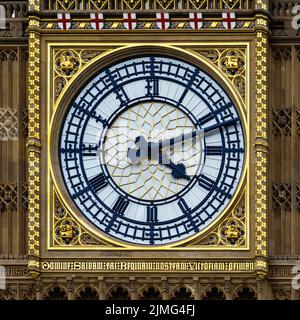 Horloge de la tour Big Ben, détail rapproché isolé Banque D'Images